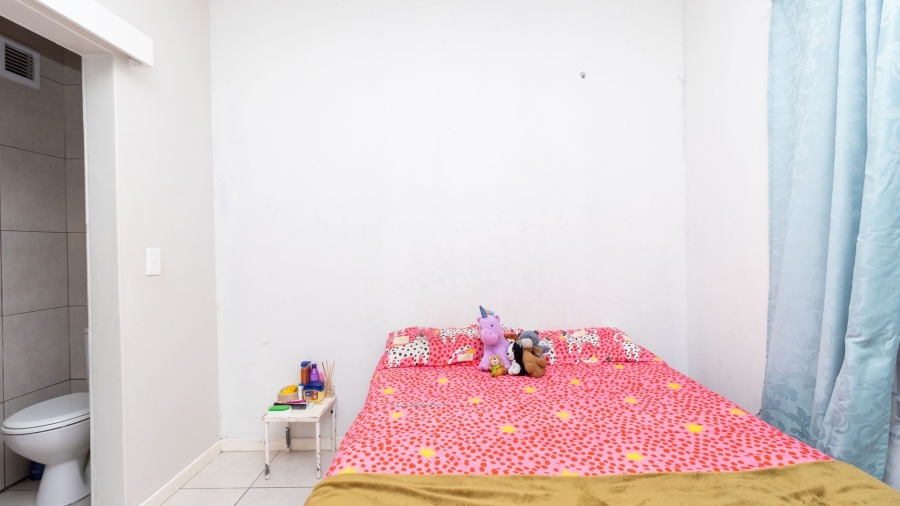 2 Bedroom Property for Sale in Parklands Western Cape